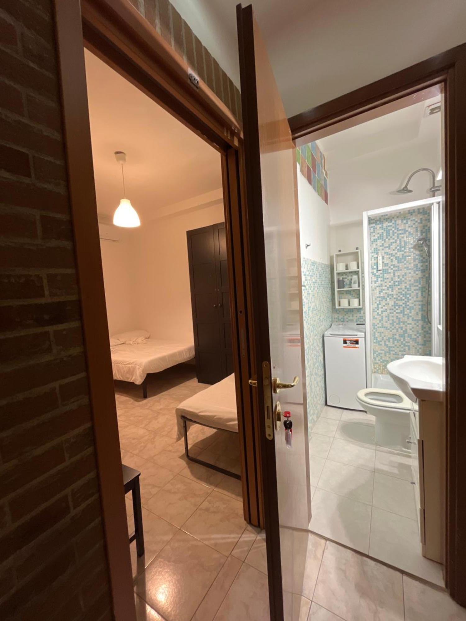 רומא Scalo 71 Guest House מראה חיצוני תמונה